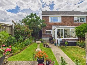 Rear elevation- click for photo gallery